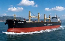 Ông lớn dầu khí Việt đón “tàu khủng” dài bằng 2 sân bóng đá, sức chở hơn 61.000 tấn