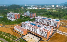 Chỉ ít ngày nữa, đại học rộng nhất Việt Nam sẽ đón hơn 17.000 sinh viên, kết nối trực tiếp với trung tâm Hà Nội với 2 tuyến metro