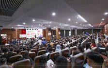 Tân sinh viên “chạm nghề” ngay ngày nhập học, bật bản sắc - sáng hành trình tại Đại học Đại Nam