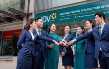 Vietcombank, VietinBank, BIDV, Agribank: Ngân hàng nào chi nhiều tiền nhất cho nhân viên?