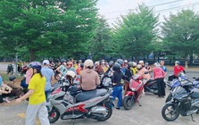 Hơn 1 năm nghỉ việc, hàng trăm công nhân vẫn 'mòn mỏi' chờ công ty 'trả nợ' BHXH