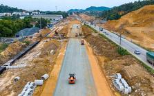 Trên công trường xây dựng cao tốc Đại lộ Thăng Long nối quốc lộ 21 với cao tốc Hà Nội - Hòa Bình: Nỗ lực tăng tốc về đích