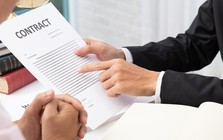 Mua 3 hợp đồng bảo hiểm nhân thọ, đến khi đòi bồi thường hơn 1,6 tỷ đồng thì bị công ty từ chối: Tòa phán quyết phải trả 2 tỷ đồng