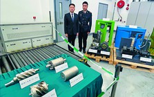 Quét tia X kiểm tra lô hàng của 1 giám đốc, hải quan tịch thu 146 kg vàng trị giá 279 tỷ đồng được đúc thành linh kiện máy móc