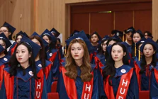 ĐH Ngân hàng TPHCM dừng thu học phí quá hạn sau phản ứng của sinh viên
