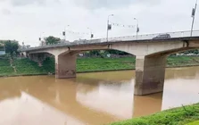Sự thực thông tin cầu Đông Kinh bị nứt ngang