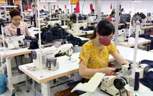 Doanh nghiệp đang hưởng ưu đãi có tiếp tục được giảm 30% thuế?