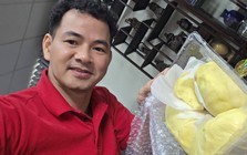Cục trưởng Xuân Bắc bất ngờ nhận được quà