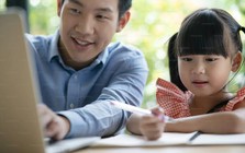 “Định luật cua” đáng sợ: Tuyệt đối đừng tiết lộ 4 chuyện riêng tư này của con cái với người khác