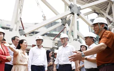 Chủ tịch FIFA thăm sân vận động 60.000 chỗ ngồi của PVF
