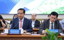 'Một cửa nhưng doanh nghiệp vẫn phải đi qua nhiều ngách' - Chủ tịch TP.HCM xin lỗi nhà đầu tư