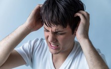 Cảm thấy buồn ngủ sau bữa ăn, vài phút sau người đàn ông ngã quỵ, bác sĩ cảnh báo: Khỏe đến mấy cũng đừng bỏ qua cơn đau đầu kiểu này