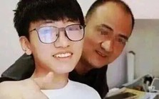 Cả nhà mừng rỡ mở tiệc ăn mừng con đỗ đại học, sự cố sau đó khiến gia đình “muối mặt”