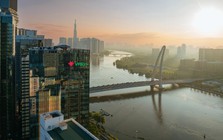 Làn sóng “bán vốn” của ngân hàng trở lại, VPBank có gì khác biệt?
