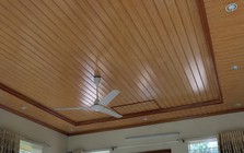 Vì sao ngày càng nhiều gia đình không làm trần nhựa giả gỗ? 2 kiểu trần hiện đại đang dần thành xu hướng mới