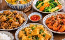 Tôi mất gần 1 tiếng nấu 5 món, cuối cùng cả nhà lại tranh nhau món chỉ hơn 10.000 đồng