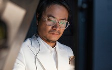 Nam doanh nhân người Đà Nẵng từng học Thạc sĩ Văn học, chuyển hướng học Đạo diễn: Đứng sau loạt sự kiện cùng "bà trùm" hoa hậu Phạm Kim Dung