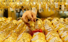 Giá vàng SJC, vàng nhẫn chiều ngày 29/8: Giảm tới 2 triệu đồng/lượng