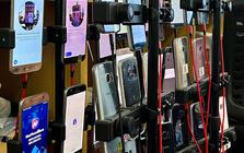 Thao túng tương tác mạng xã hội bằng phonefarm tích hợp AI ngày càng tinh vi