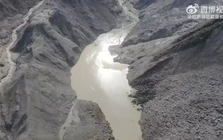 Ấn Độ cảnh giác với hàng ngàn hồ trên núi sau thảm hoạ ở Nepal