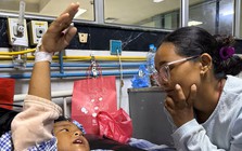 Cậu bé thoát chết kỳ diệu giữa thảm họa Nepal