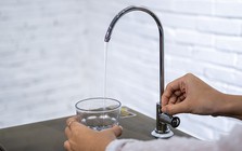 Có nên rút điện máy lọc nước vào ban đêm không? Thì ra bấy lâu rất nhiều người hiểu sai