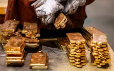 Loạt thông tin quan trọng sắp công bố, chuyên gia dự báo thế nào về giá vàng tuần tới?