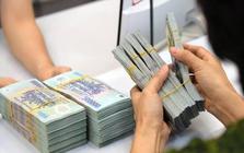 Tiền gửi tại một ngân hàng giảm hơn 7.000 tỷ đồng trong một quý, lợi nhuận đi ngang do trích lập dự phòng tăng vọt