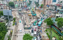 Hà Nội 'thúc' tiến độ thi công cầu vượt Nguyễn Chí Thanh trên Vành đai 1