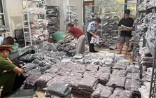 Kiểm tra chợ Ninh Hiệp, công an khởi tố chủ shop Nguyễn Thị Hương SN 1985