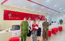Một tài khoản ngân hàng chưa từng được sử dụng bất ngờ có số dư 100 triệu đồng