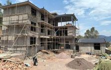 Nghỉ lễ về quê, tôi bất ngờ thấy nhà mới mọc lên khắp làng: Bạn cũ nói 5 lý do khiến tôi phải suy nghĩ