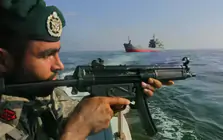 Iran quyết ‘khóa’ eo biển Hormuz, buộc Mỹ đáp ứng loạt điều kiện