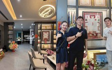 Bên trong căn nhà ở quê của Đình Bắc: Nhìn bộ sưu tập danh hiệu, bằng khen mà choáng váng
