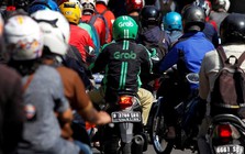Tổng thống Indonesia nói "Người ta đổ mồ hôi còn anh lại lấy tiền, xin lỗi nhé!": Grab giảm phí thu của tài xế từ 20% xuống 8%