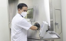 Bộ Y tế yêu cầu BV E làm rõ vụ 'bệnh nhân kẹp tiền vào sổ để được xạ trị nhanh'
