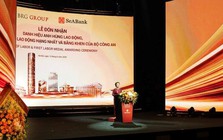 Cổ phiếu SeABank tăng kịch trần sau khi doanh nhân Nguyễn Thị Nga được trao tặng Danh hiệu Anh hùng Lao động