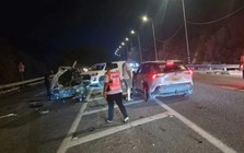Nữ ca sĩ nổi tiếng vừa gặp tai nạn xe