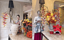 “Phú bà” Ngọc Loan lại khiến dân tình trầm trồ với bình hoa Trung thu toàn những loại hoa “xịn”