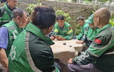 Tài xế xe công nghệ ở TP.HCM: Đằng sau 2 chữ 'tự do' là rất nhiều cay đắng