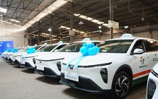 Giữa sức ép taxi điện, Vinasun lập tức bổ sung VinFast Limo Green vào đội xe