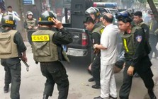 Bắt Lê Tấn Bửu lúc 14 giờ 30, thu giữ 8 lượng vàng SJC, 4.600 USD