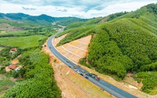Cập nhật mới tại tuyến cao tốc "rừng - biển" đầu tiên của Việt Nam