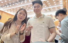 Bắt gặp Khánh Vy bên cạnh nam bác sĩ nội trú điển trai Nguyễn Bùi Quốc Anh - người đầu tiên lựa chọn Ngoại khoa tại Match Day