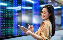 Gần 200 triệu USD chờ đổ vào chứng khoán Việt Nam trong tháng này, CTCK điểm tên 3 nhóm cổ phiếu "hút tiền" mạnh