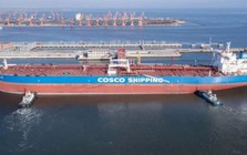 Nhà ga dài 430m, trị giá 12,5 tỷ USD vừa đưa vào vận hành ngay sát vách Việt Nam, tiếp nhận các tàu có trọng tải từ 100.000 đến 300.000 tấn