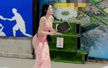 Đang bán nhà thì khách rủ chơi Pickleball, cô nàng saler khiến MXH được một phen "ngã ngửa"