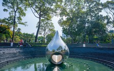 Công trình tạo hình giọt nước mắt khổng lồ, được Sun Group xây dựng thần tốc trên "khu đất vàng" 3 mặt tiền từng gắn với đại gia BĐS nức tiếng sở hữu 30.000 bất động sản