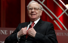 Warren Buffett chính thức rời ghế chủ tịch Berkshire Hathaway sau hơn 60 năm: Ai là người tiếp quản?