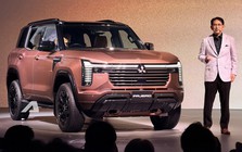Mitsubishi Pajero thế hệ mới ra mắt: Khung gầm rời, 2 màn lớn, máy dầu 2.4L, có thể thêm hybrid cạnh tranh Land Cruiser, lắp ở gần Việt Nam